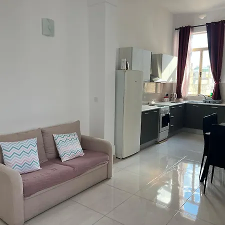 R1 Double With Private Bathroom Alloggio in famiglia